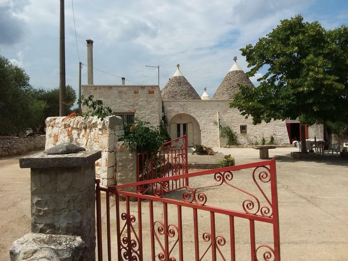 Trulli L'Utopia Di Anny Trulli Anny'S Utopia Локоротондо Екстериор снимка
