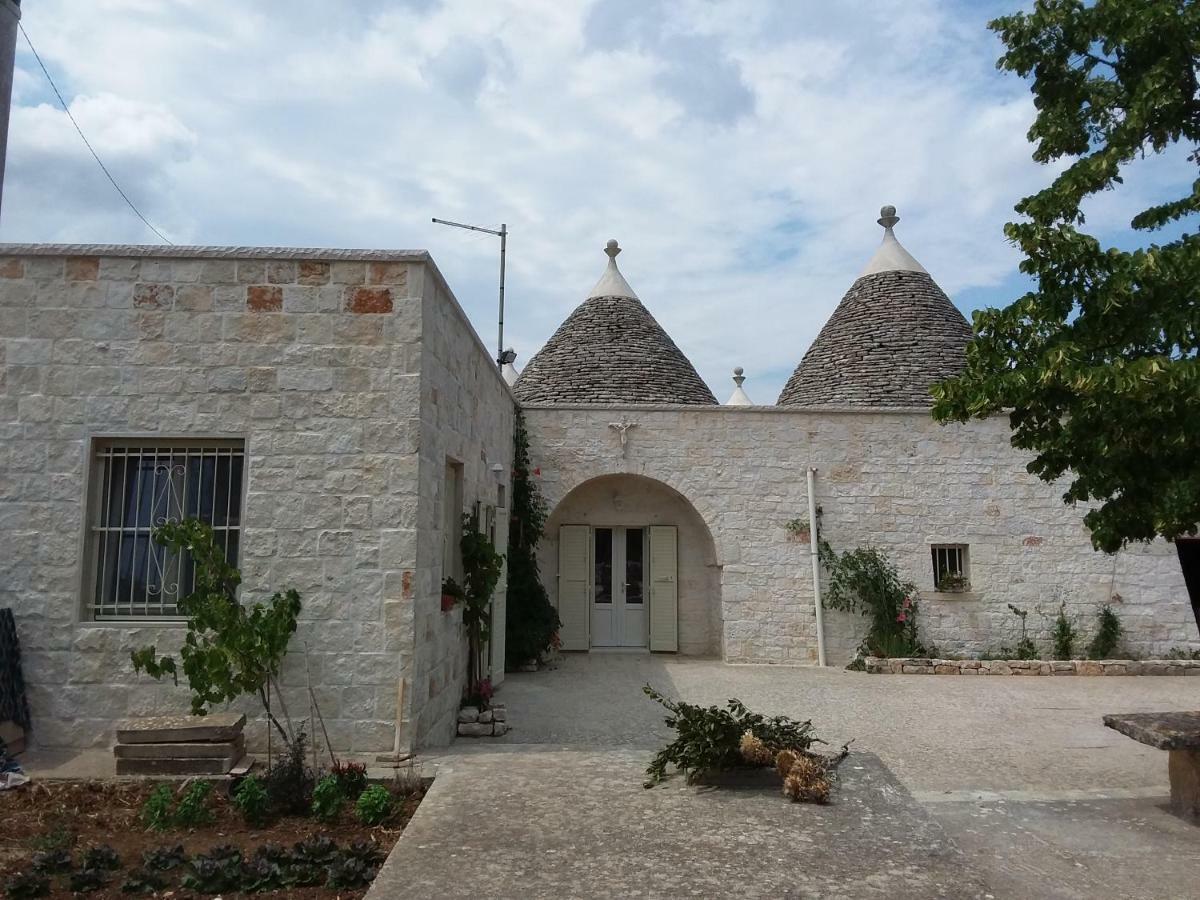 Trulli L'Utopia Di Anny Trulli Anny'S Utopia Локоротондо Екстериор снимка